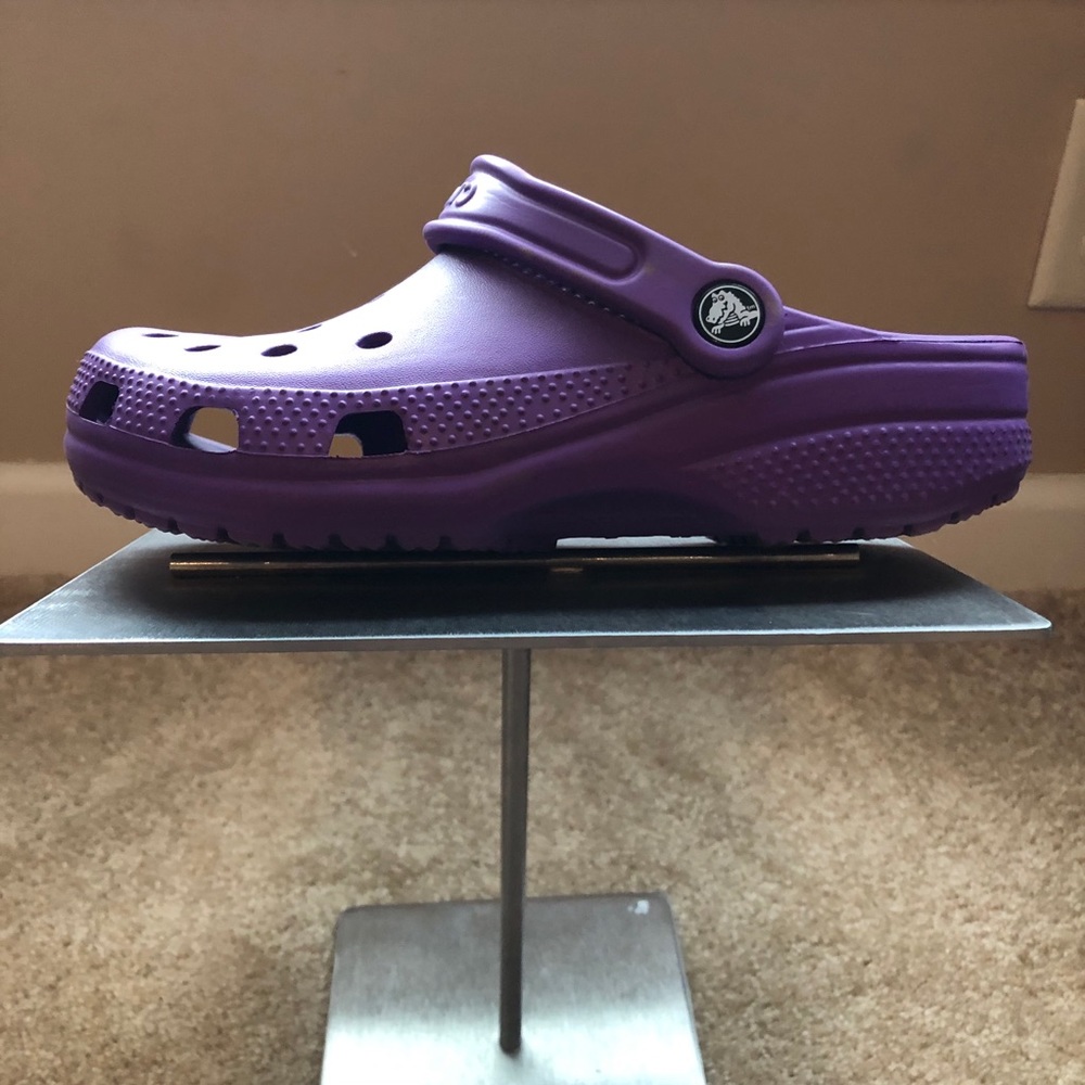 Classic Croc - Neon Purple (W7/M5)